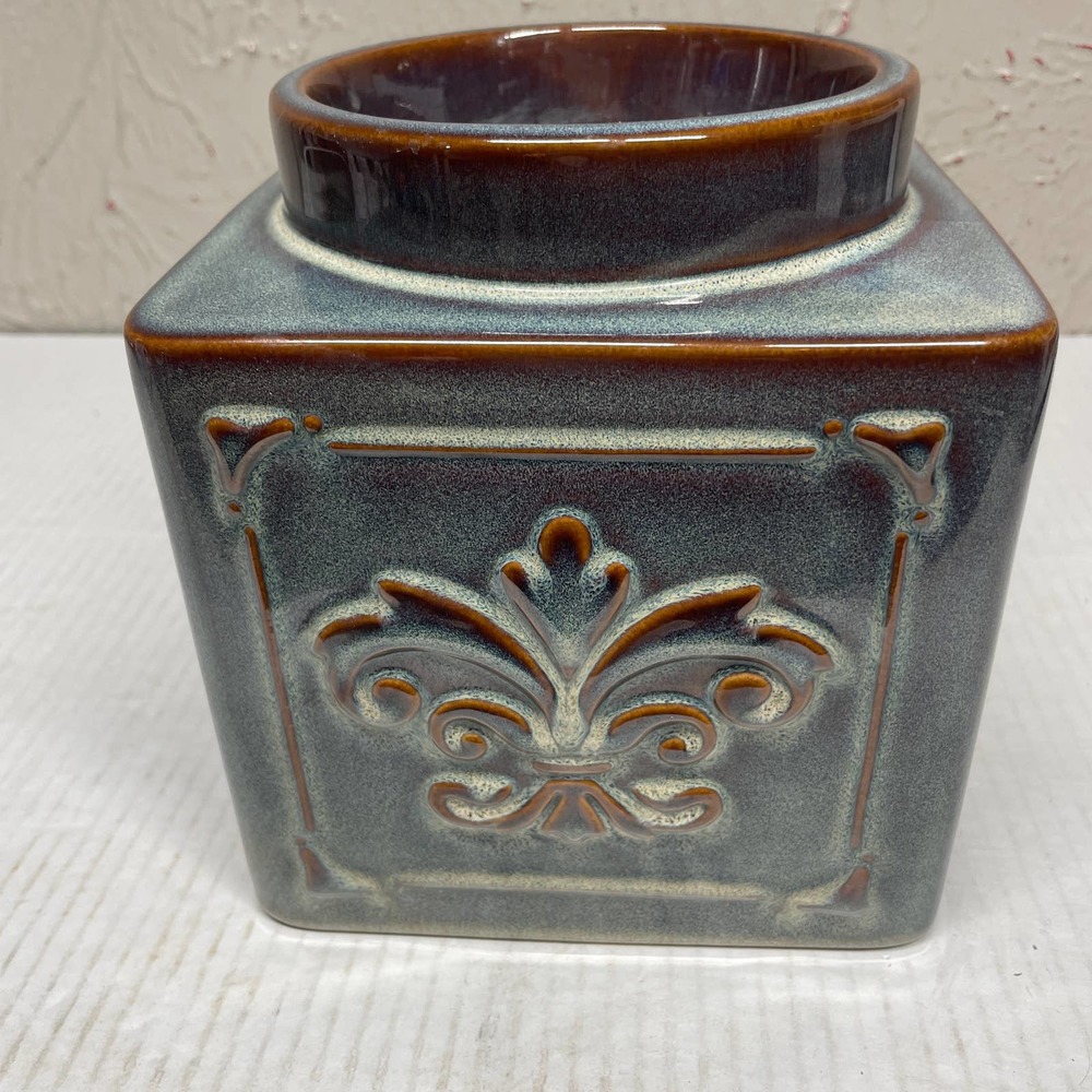 Yankee Candle Electric Wax‎ Melt Bronze Colored With Design